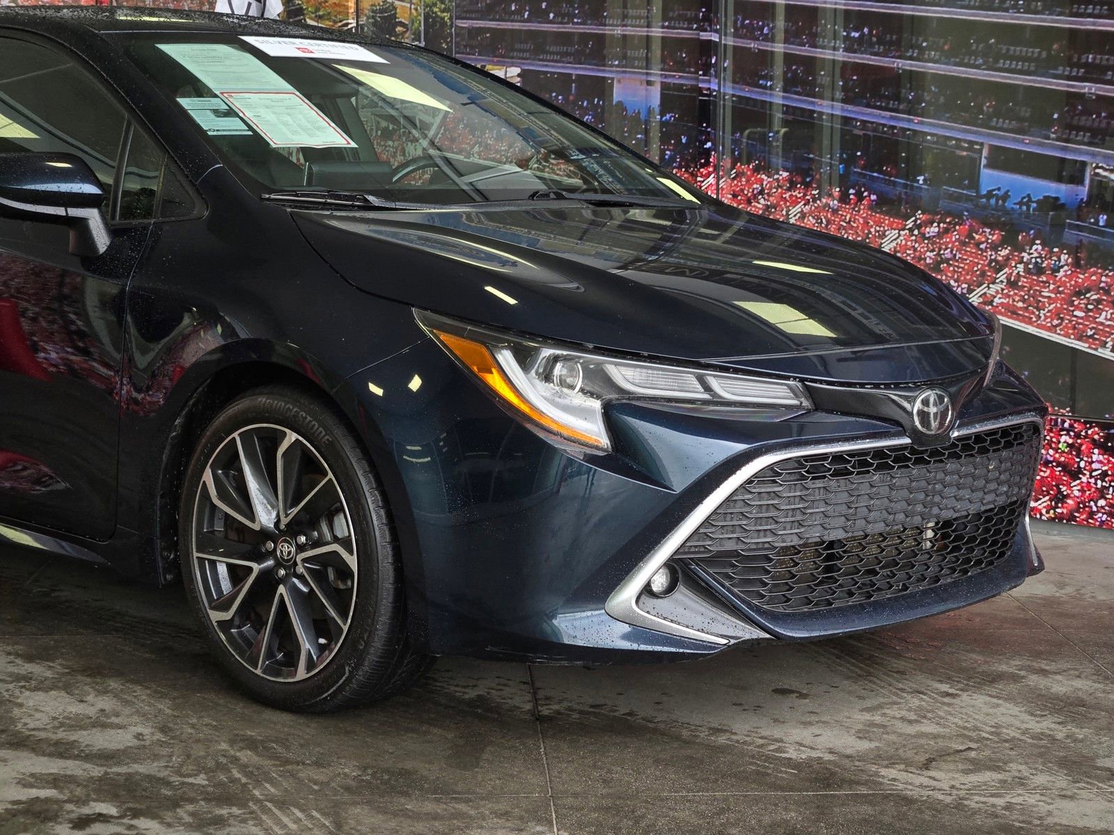 Used 2022 Toyota Corolla XSE image 2
