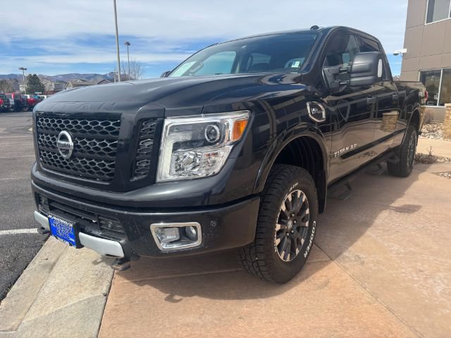 Used 2017 Nissan Titan PRO-4X w/ Pro-4x Convenience Package image 4