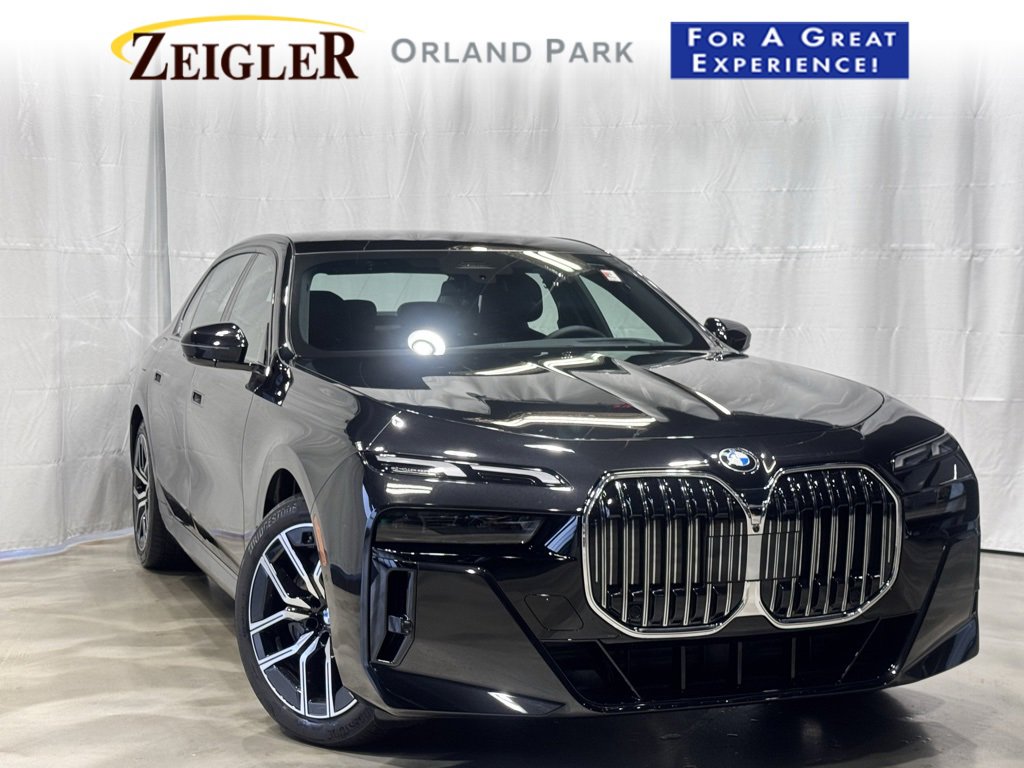 New 2026 BMW 740i xDrive w/ Premium Package image 1
