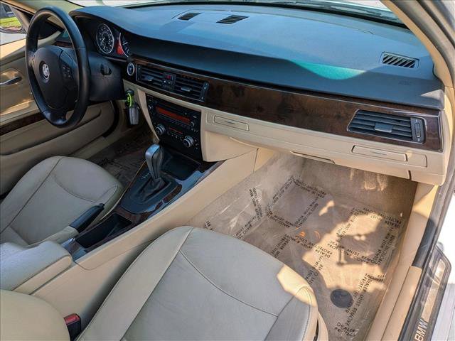 Used 2011 BMW 328i Sedan RWD image 16