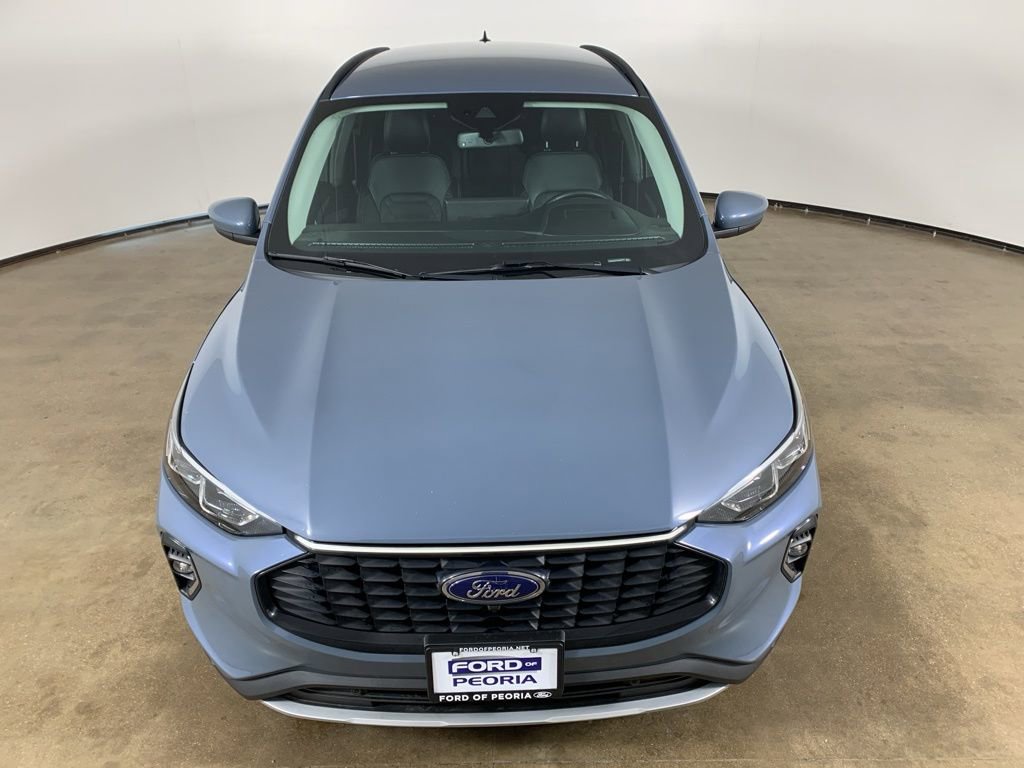 Used 2023 Ford Escape Platinum w/ Premium Technology Package image 4