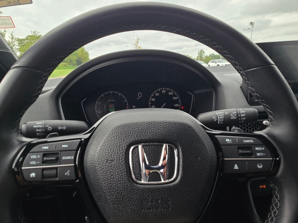 Used 2023 Honda Civic Sport image 28