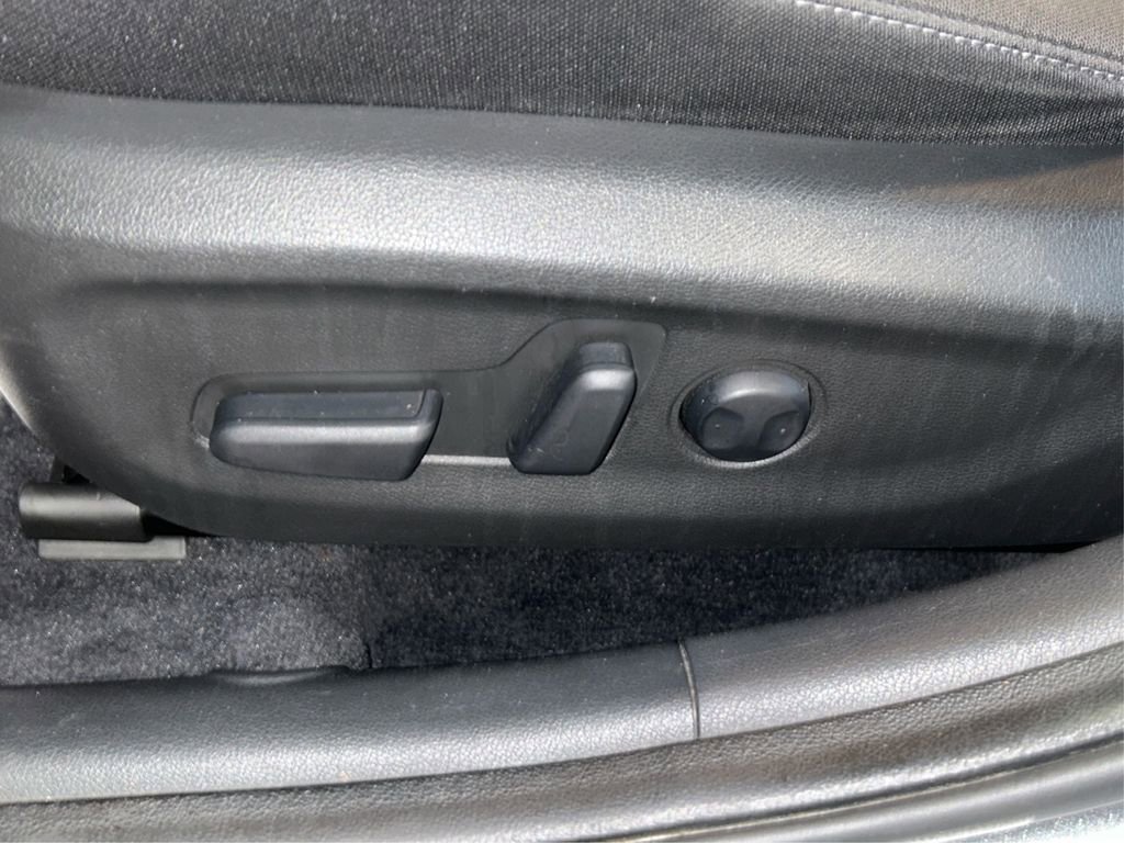 Used 2017 Hyundai Elantra Value Edition image 32