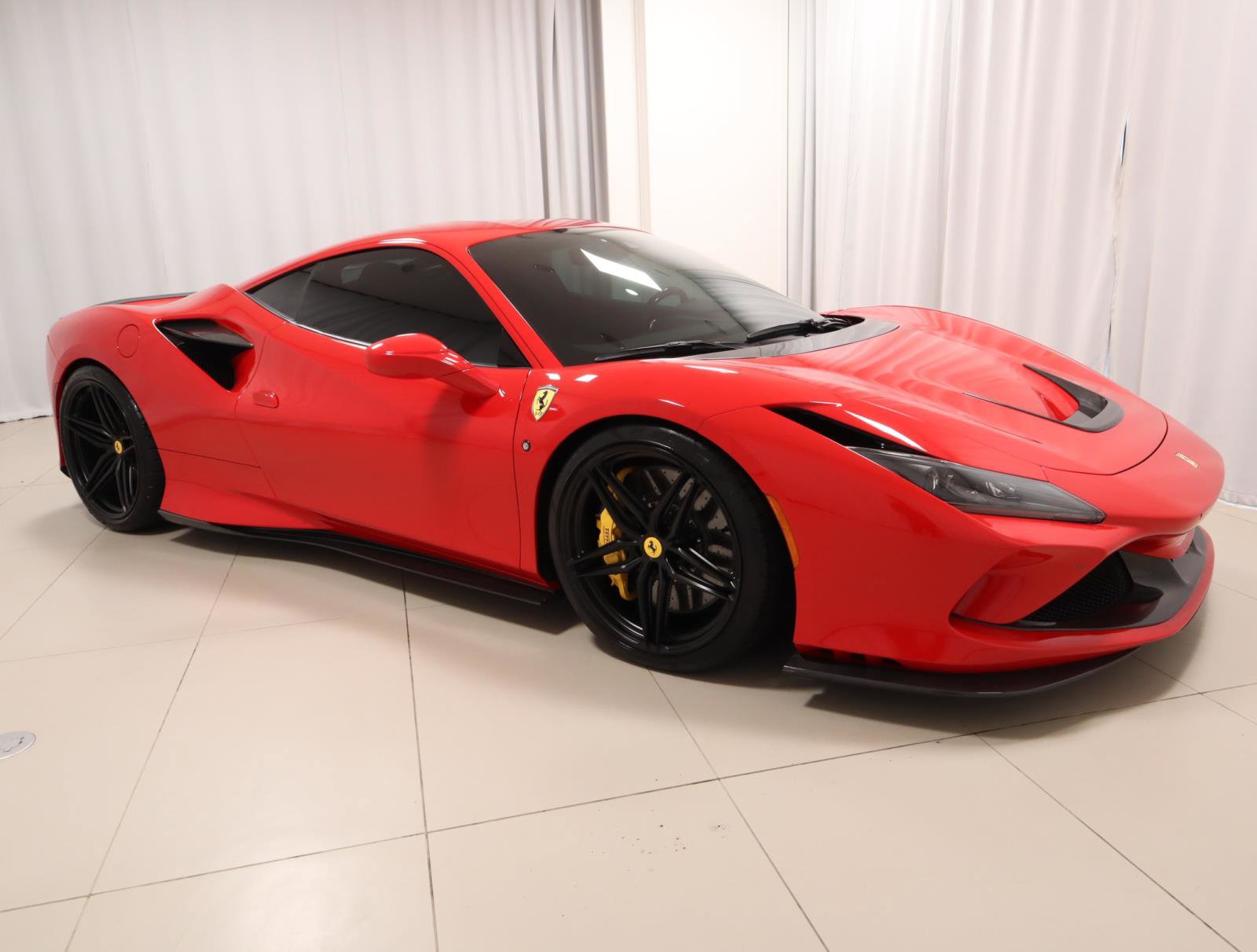 Used 2022 Ferrari F8 Tributo image 7