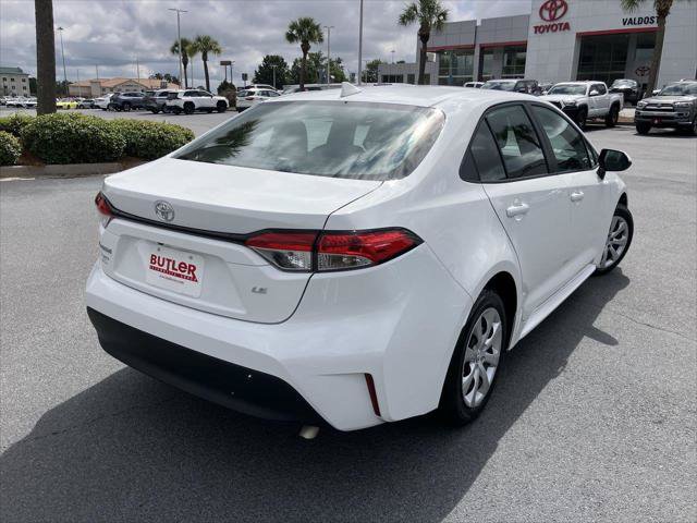 Certified 2025 Toyota Corolla LE w/ Convenience Package FWD image 5