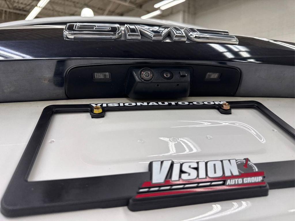 Used 2023 GMC Yukon Denali Ultimate image 16