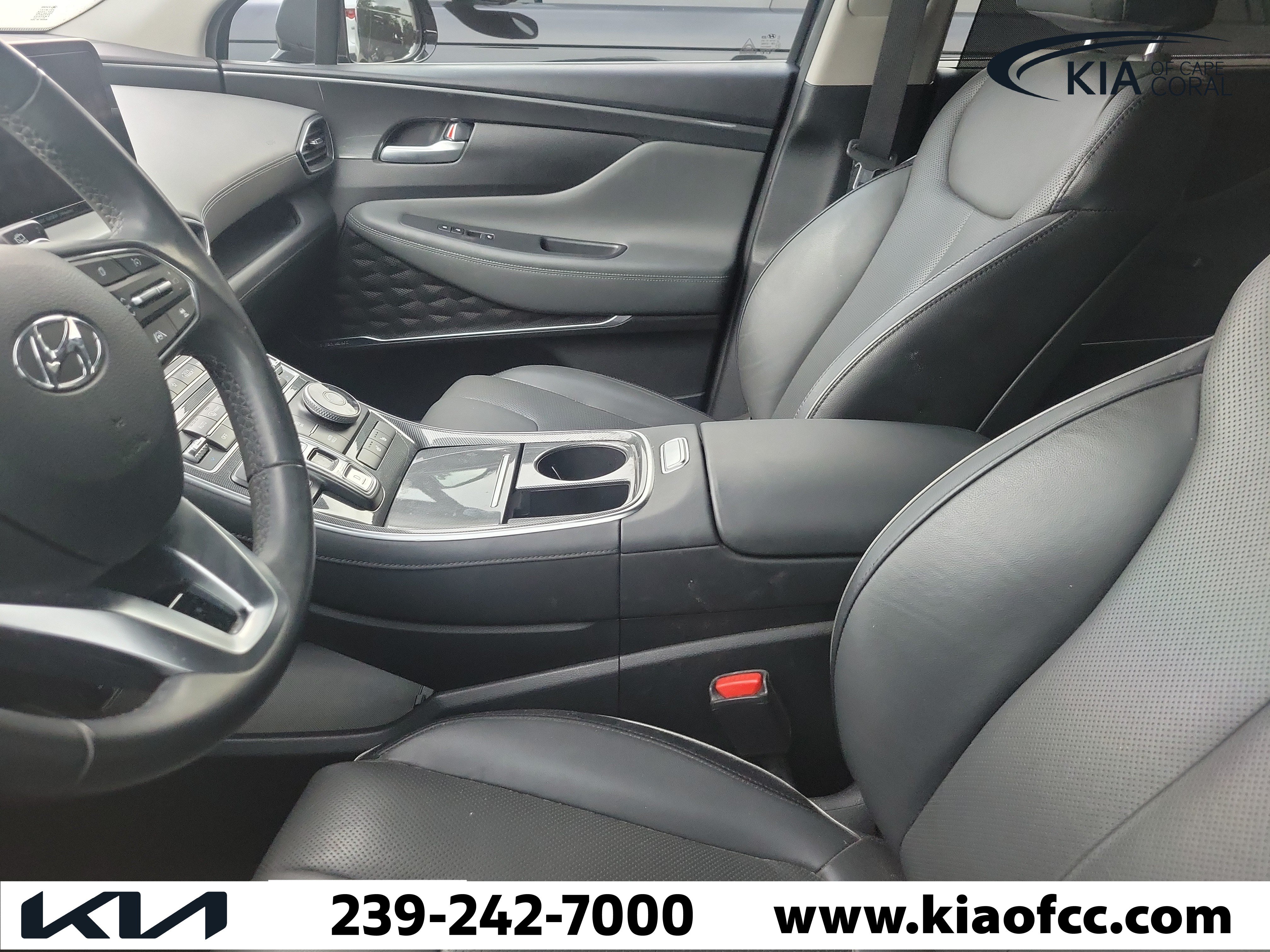 Used 2021 Hyundai Santa Fe SEL w/ Convenience + Premium Package FWD image 9