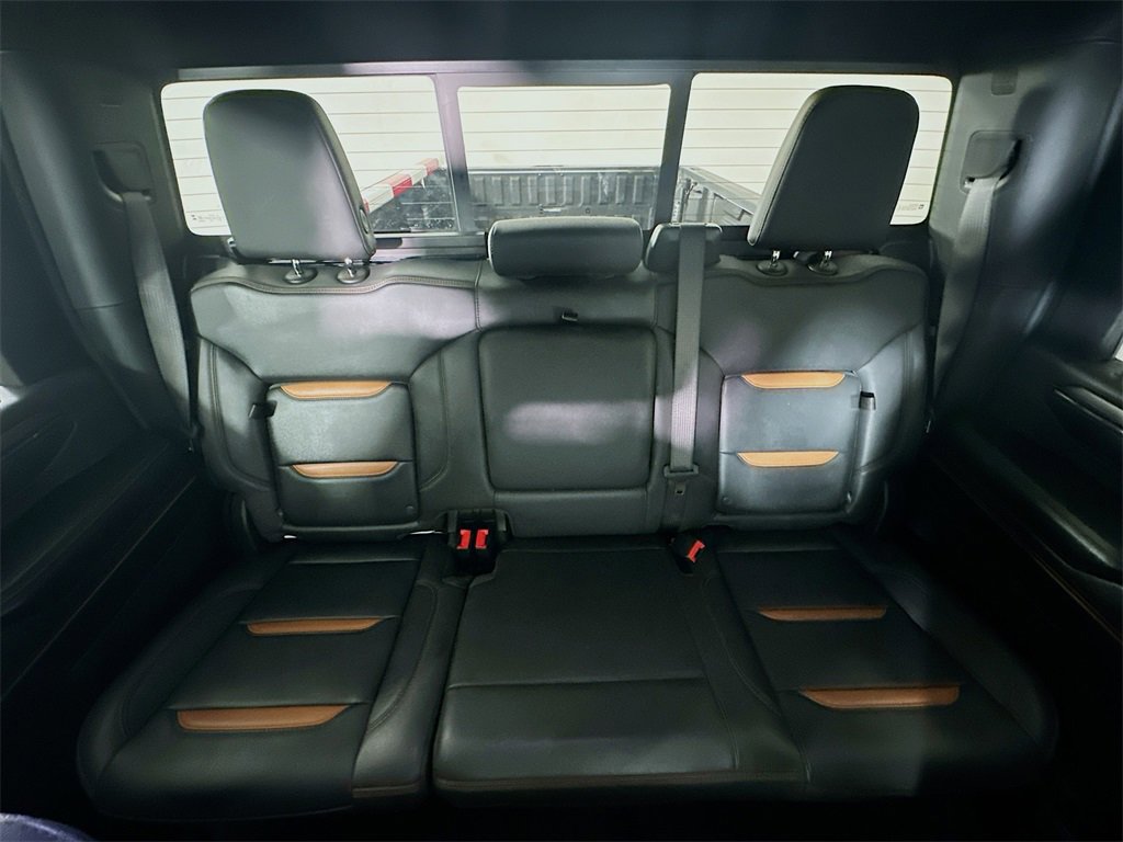 Used 2024 GMC Sierra 3500 AT4 w/ AT4 Premium Plus Package image 13