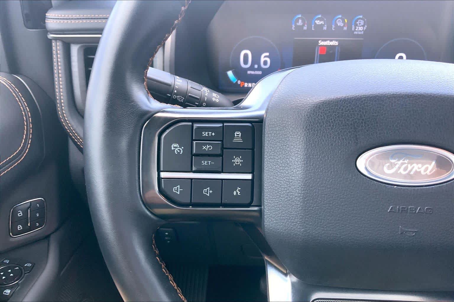 Used 2024 Ford Expedition Platinum RWD image 23