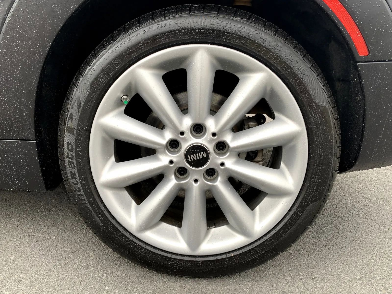 Used 2017 MINI Cooper Clubman S image 9