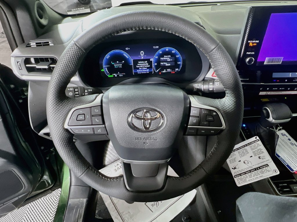 New 2026 Toyota Sienna Platinum AWD/4WD image 10