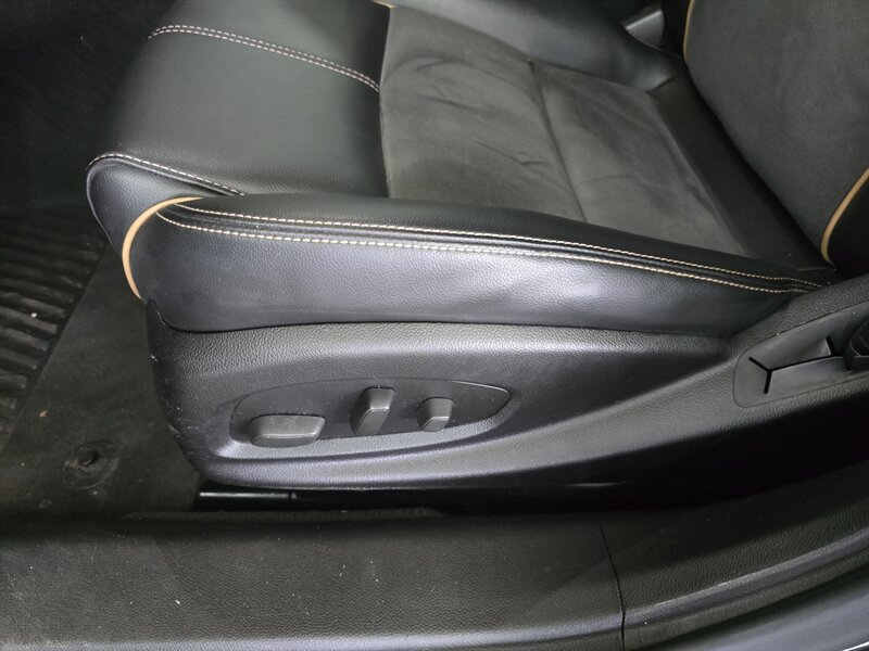 Used 2014 Chevrolet Impala LT w/ Premium Seating Package FWD image 32