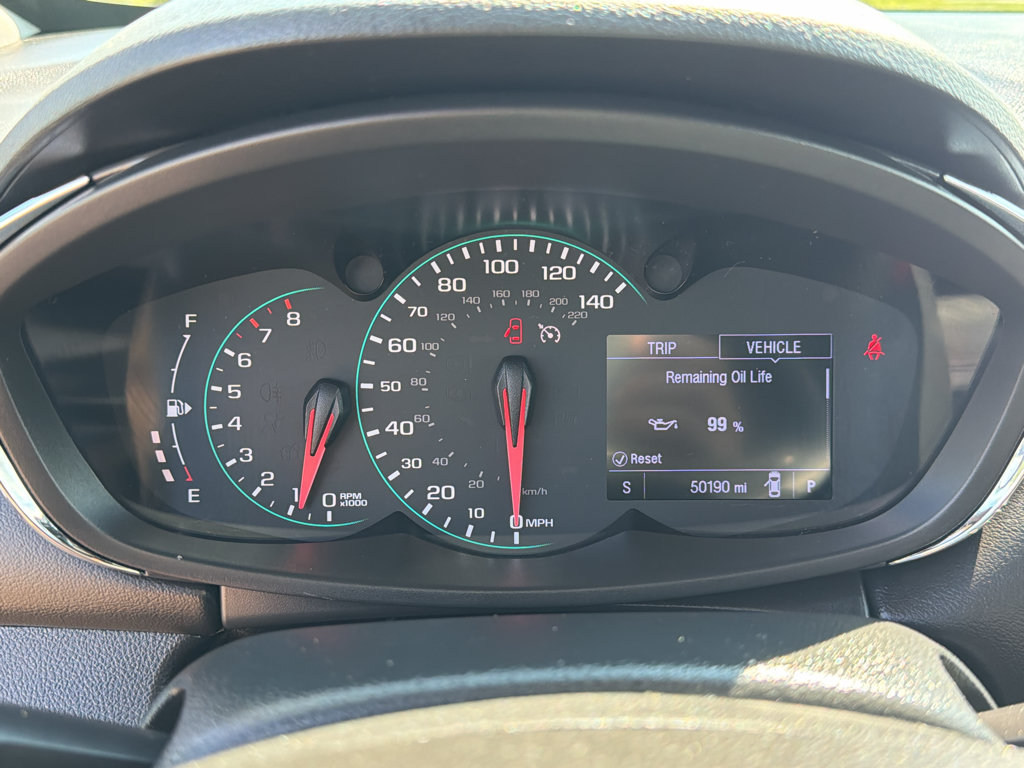 Used 2019 Chevrolet Trax LT w/ LT Convenience Package FWD image 27