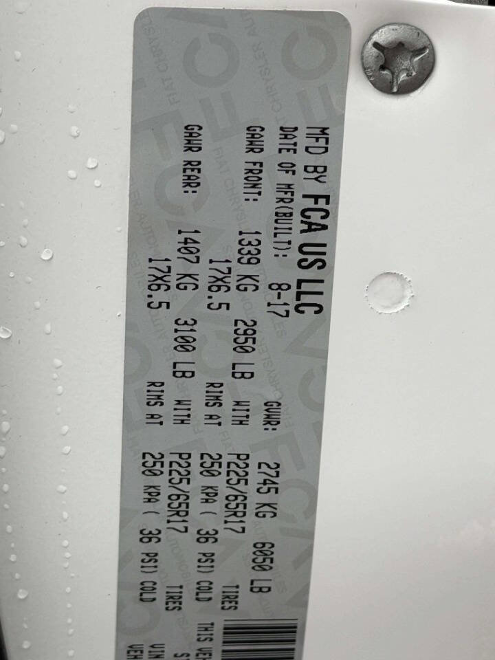 Used 2017 Dodge Grand Caravan SE image 16