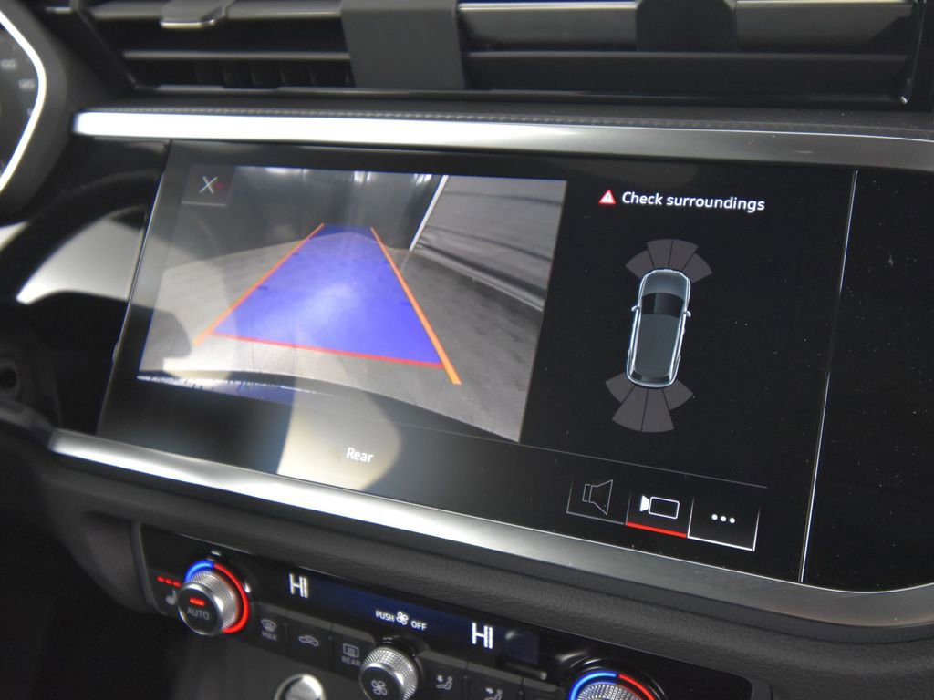 New 2025 Audi Q3 2.0T Premium image 18