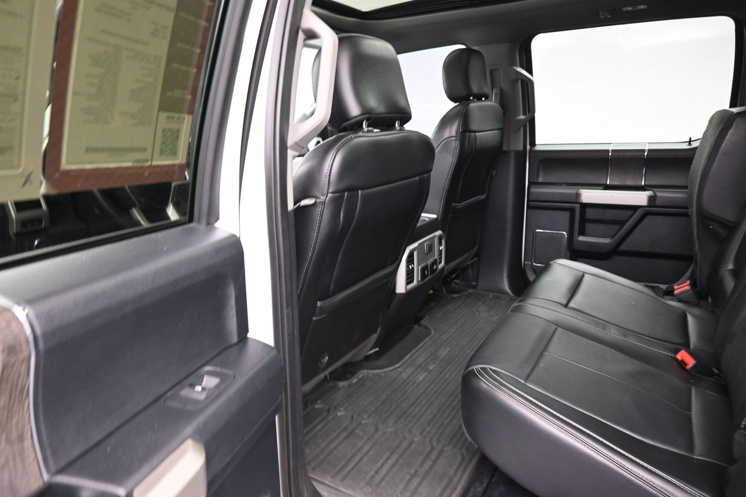 Used 2020 Ford F250 Lariat w/ Lariat Ultimate Package AWD/4WD image 18