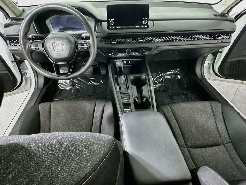 Used 2024 Honda Accord EX image 16