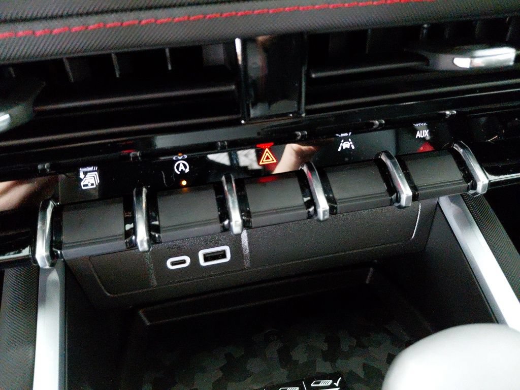 New 2026 Chevrolet Colorado Z71 w/ Technology Package AWD/4WD image 25