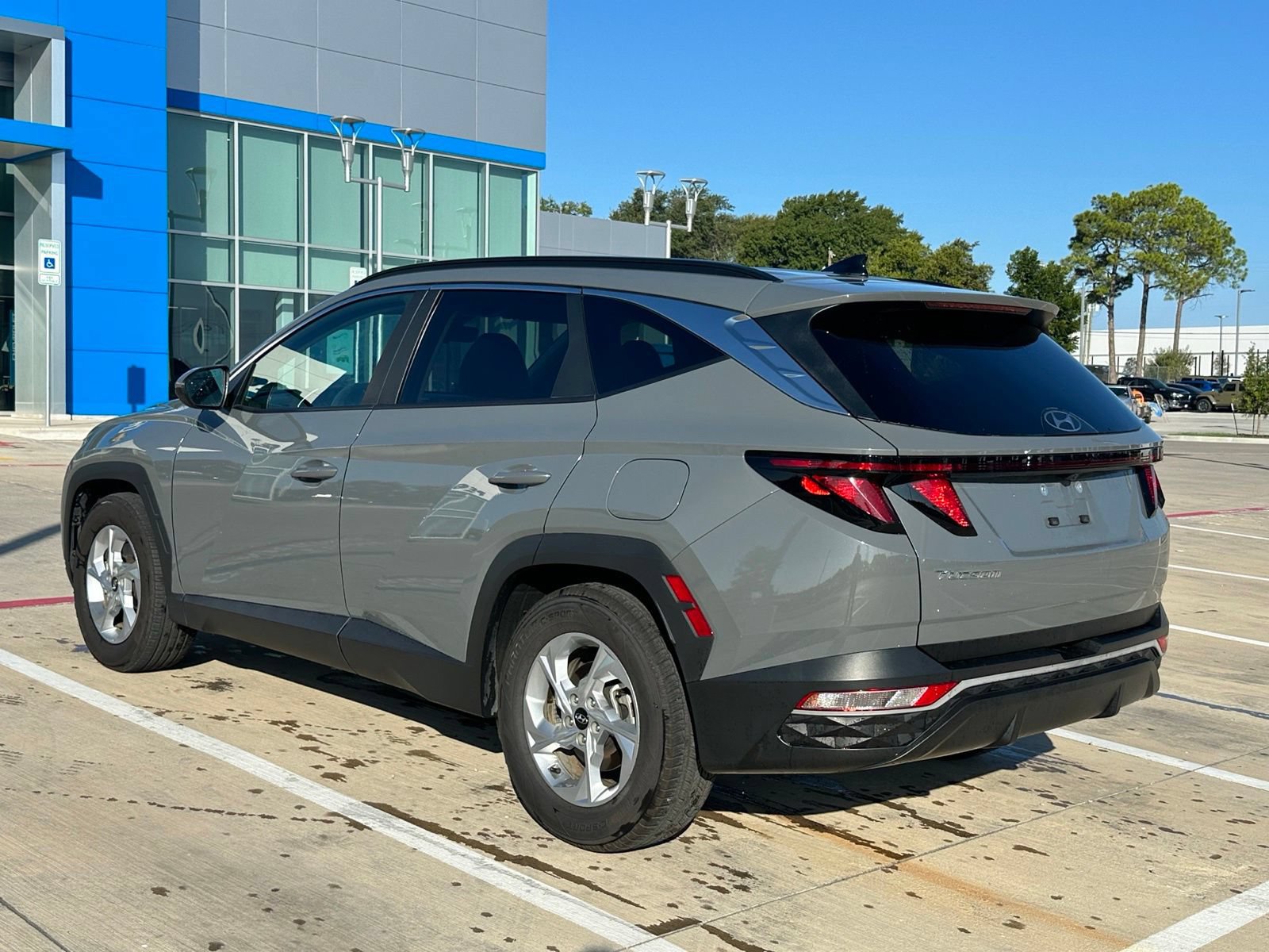 Used 2024 Hyundai Tucson SEL FWD image 3