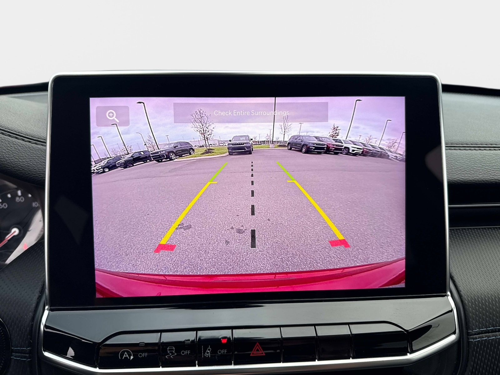 Used 2025 Jeep Compass Latitude w/ Altitude Special Edition image 24