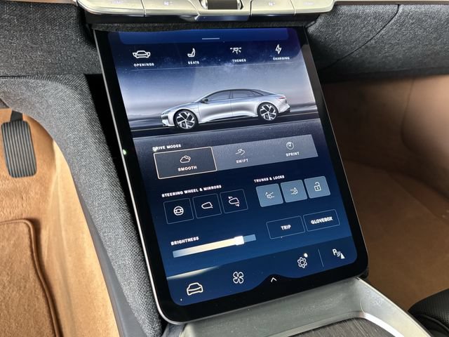 Used 2025 Lucid Air Touring AWD/4WD image 24
