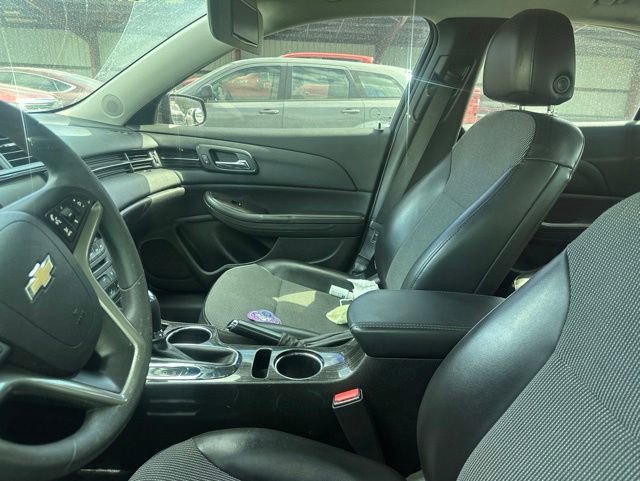 Used 2015 Chevrolet Malibu LT FWD image 4