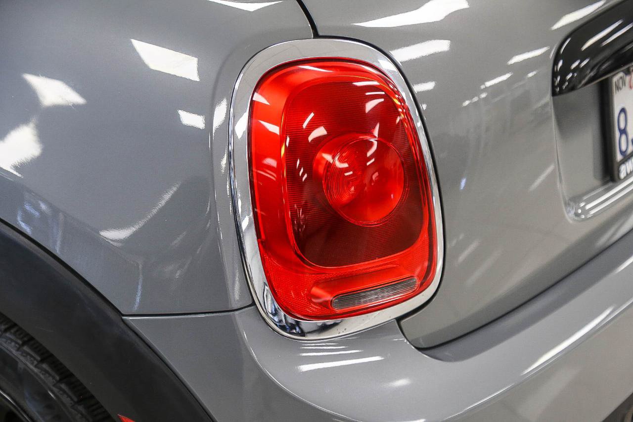 Used 2016 MINI Cooper 2-Door Hardtop FWD image 26
