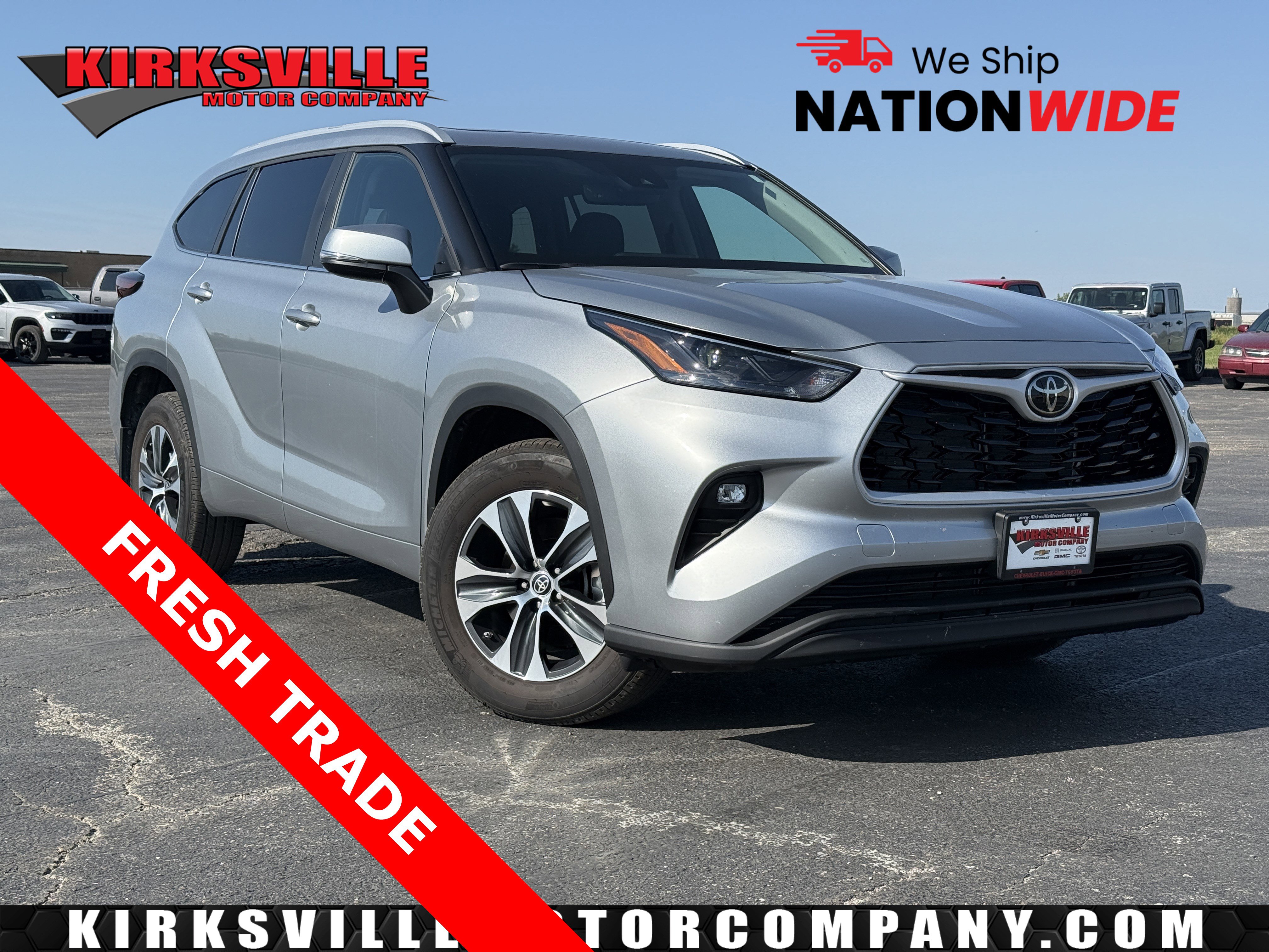 Used 2024 Toyota Highlander XLE image 1