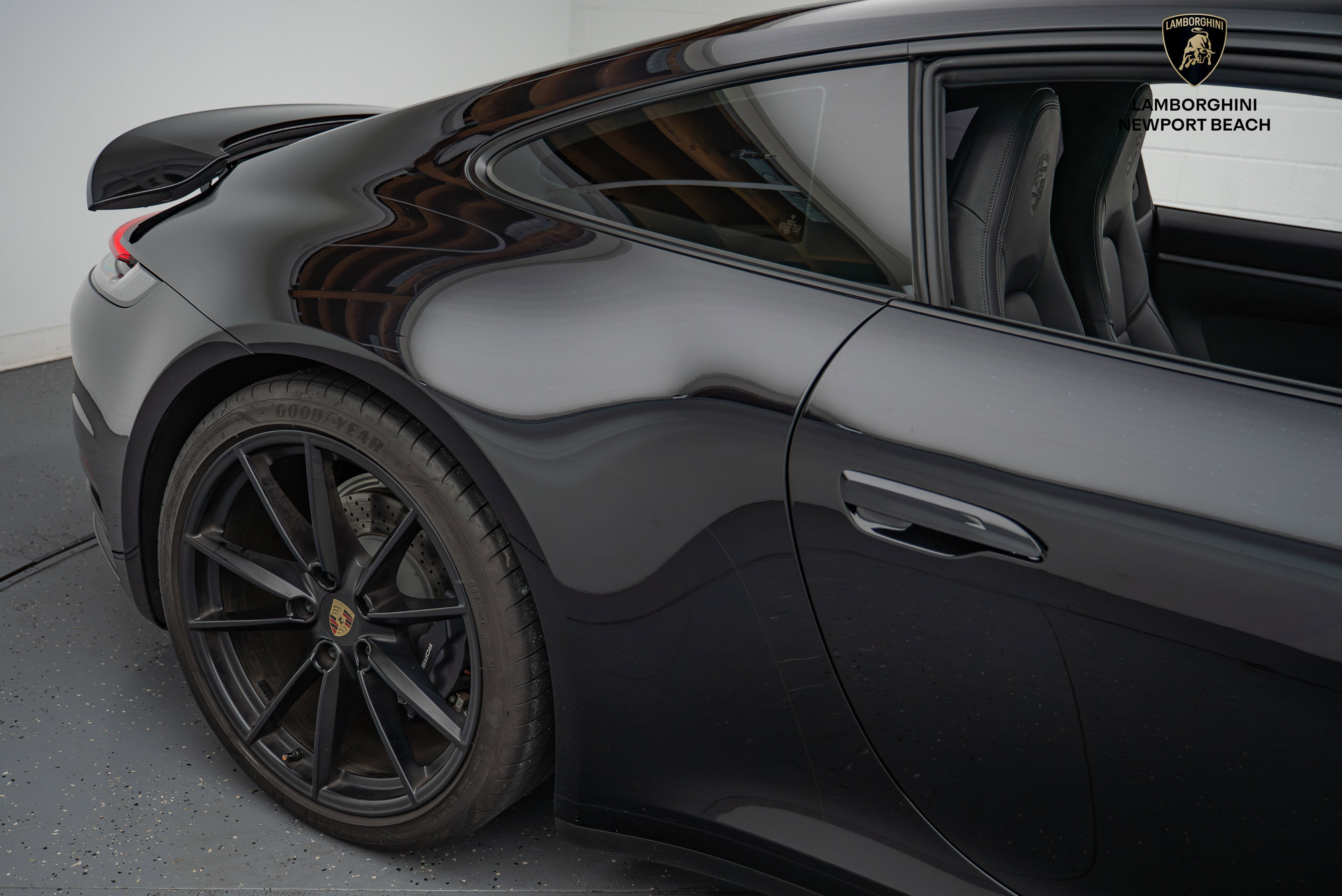 Used 2021 Porsche 911 Carrera image 5