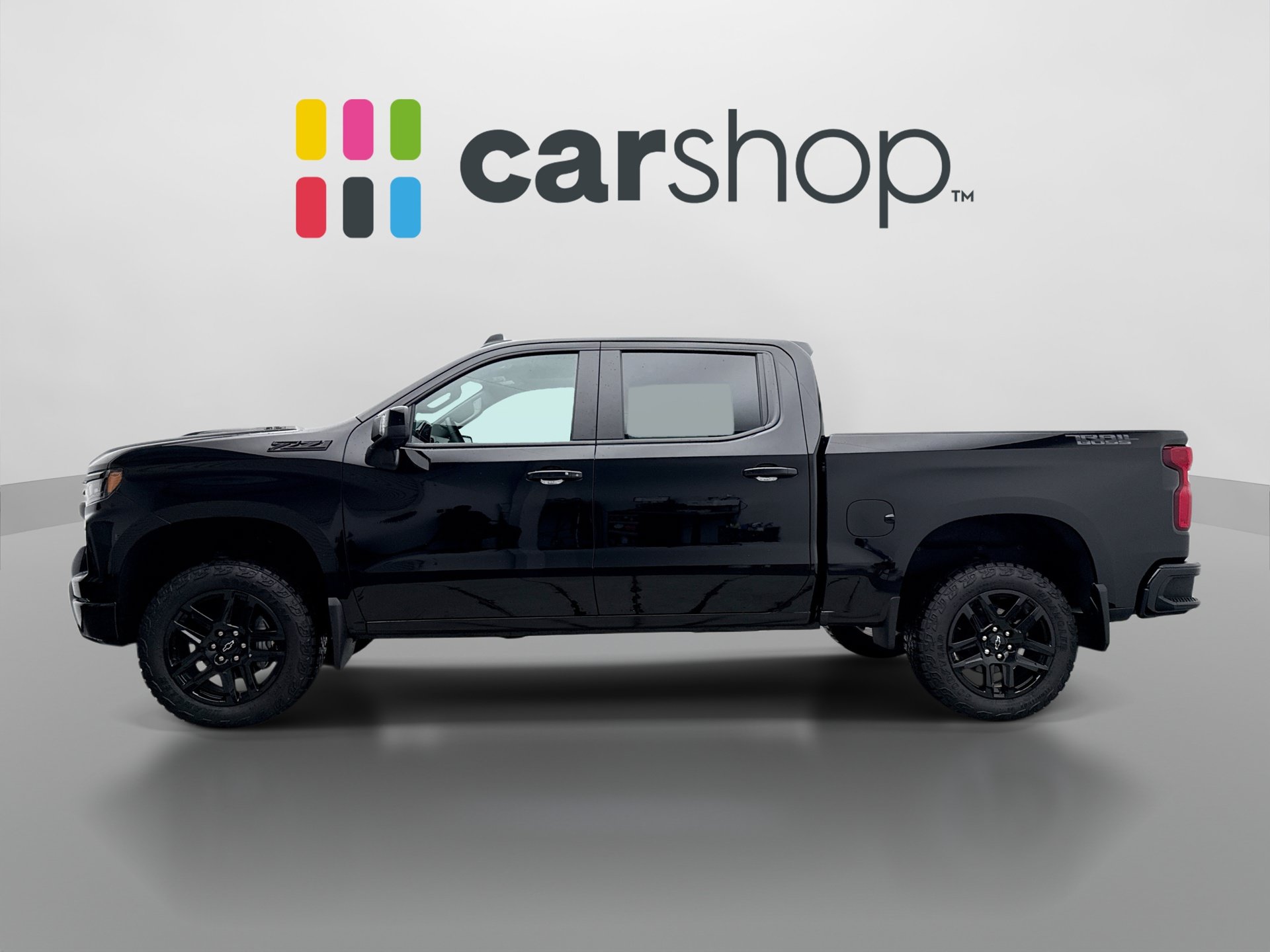 Used 2026 Chevrolet Silverado 1500 LT Trail Boss w/ LT Trail Boss Premium Package AWD/4WD image 2