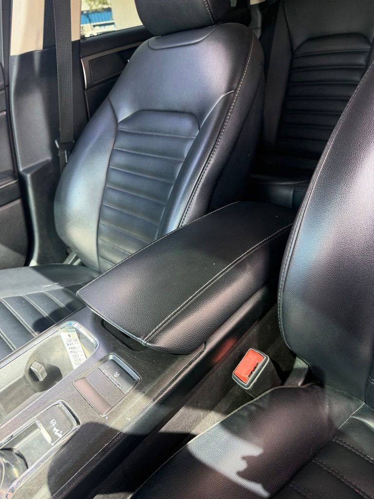 Used 2019 Ford Fusion SEL FWD image 17