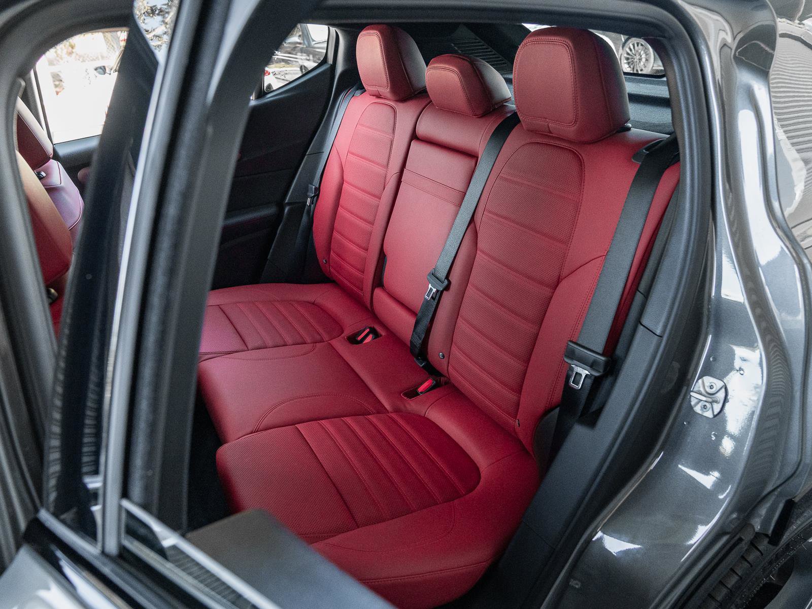 New 2026 Alfa Romeo Tonale Veloce w/ Quick Order Package 23H Volce image 18