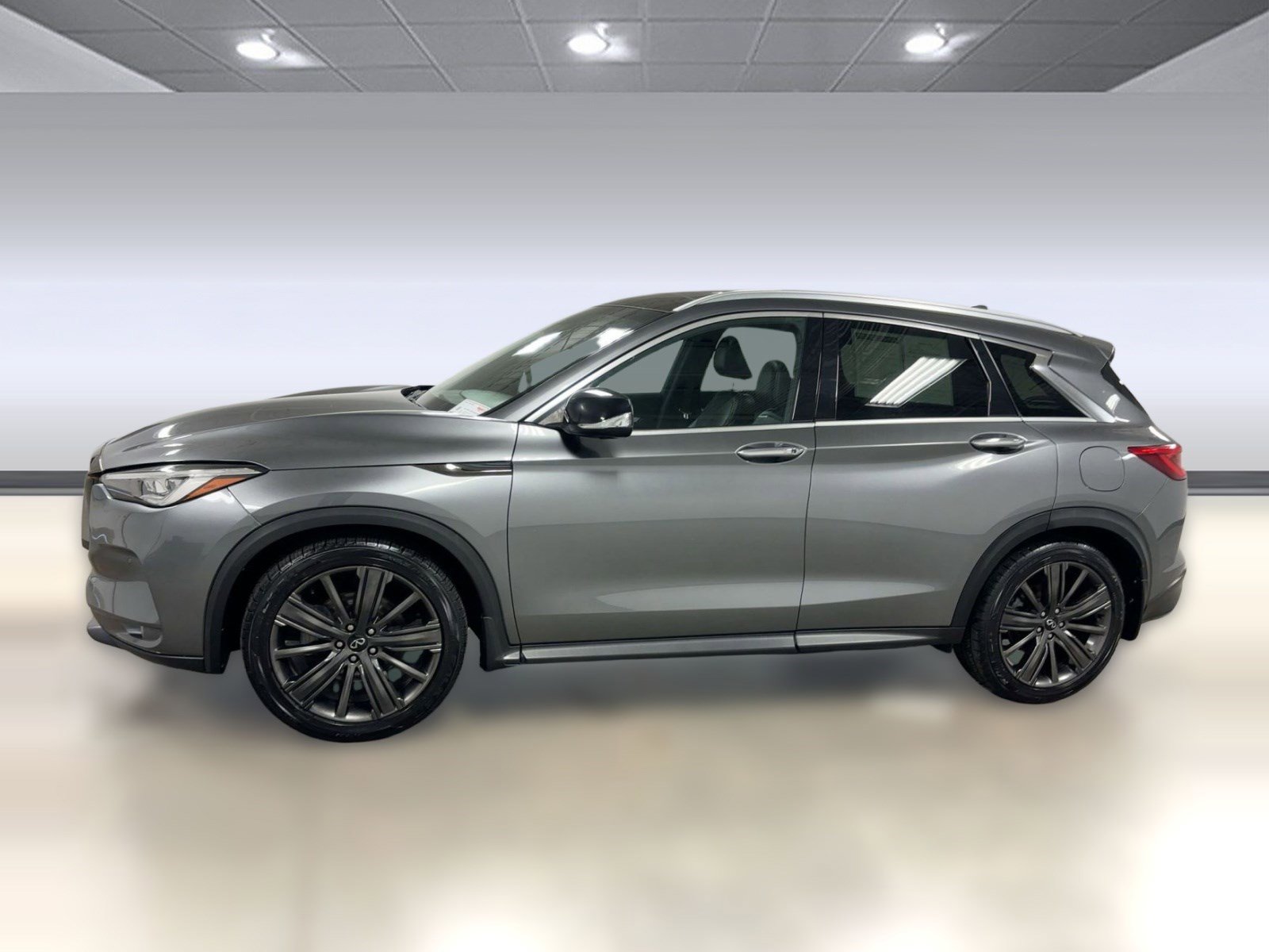 Used 2020 INFINITI QX50 Essential w/ Edition 30 Package image 2