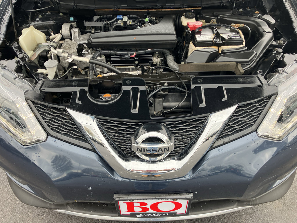 Used 2016 Nissan Rogue SV image 36