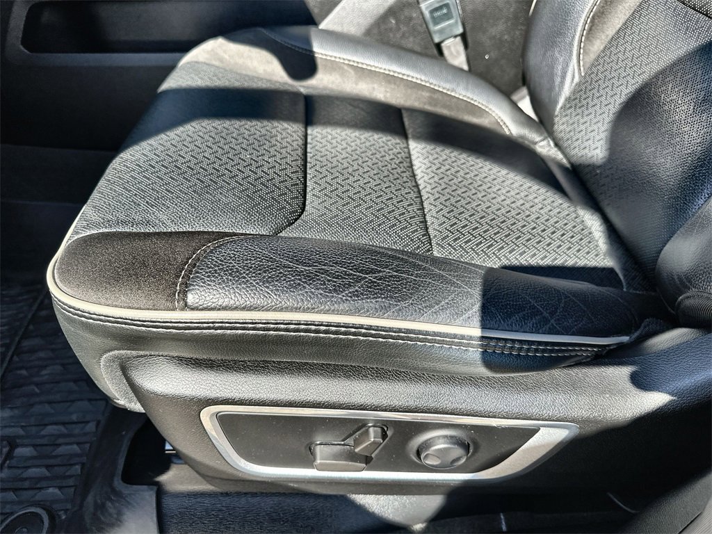 Used 2022 RAM 1500 Laramie image 25