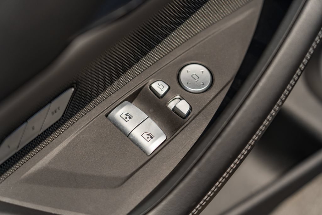 Used 2025 BMW M4 xDrive Competition AWD/4WD image 14