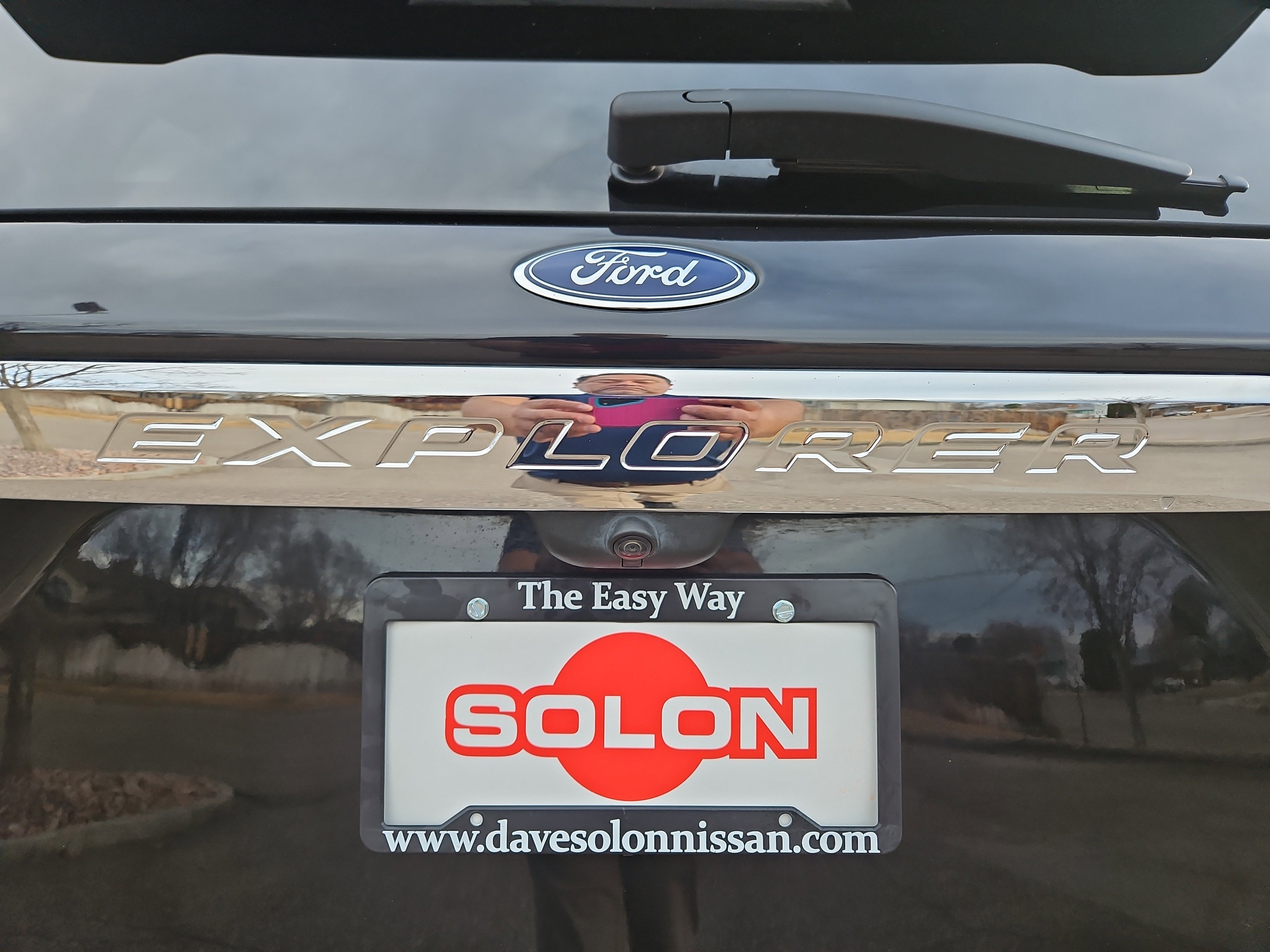 Used 2023 Ford Explorer Limited image 31