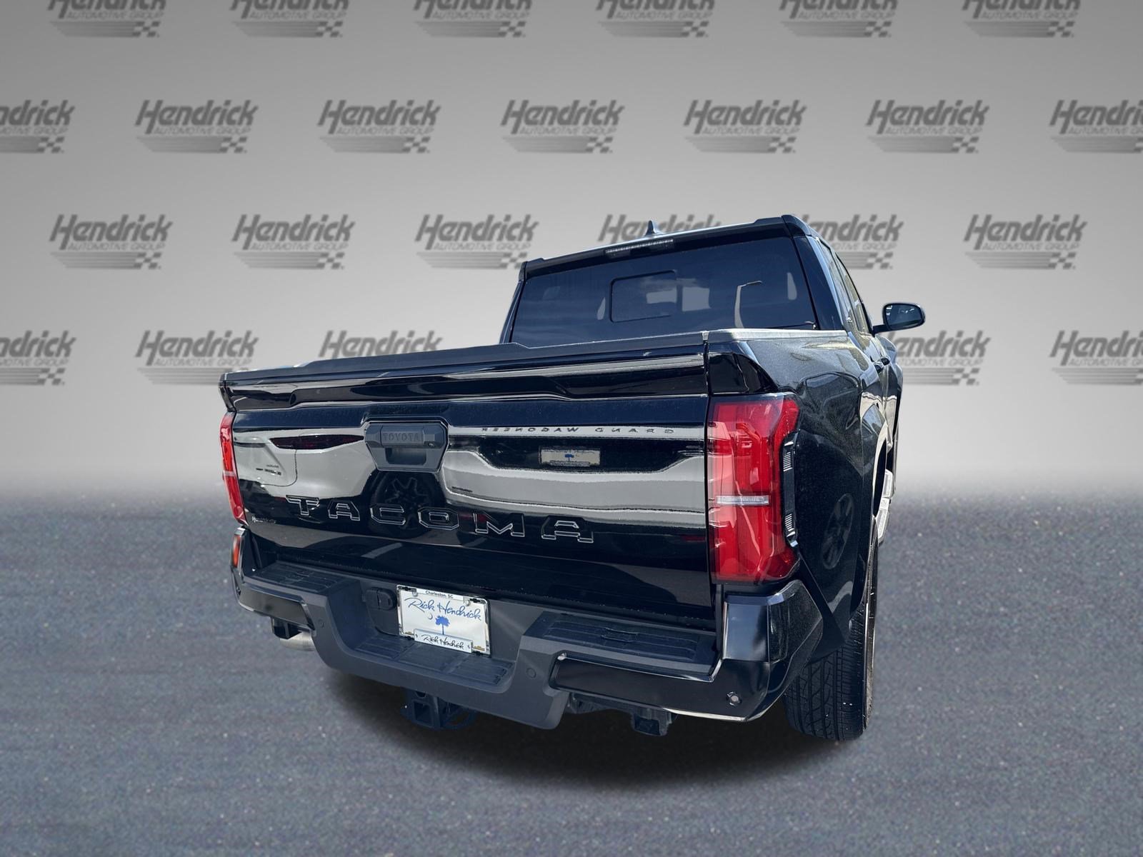 Used 2024 Toyota Tacoma SR5 w/ SR5 Upgrade Package image 16