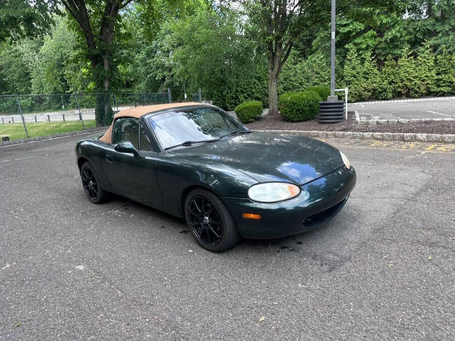 Used 1999 MAZDA MX-5 Miata RWD image 3