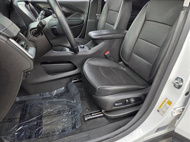 Used 2024 GMC Terrain SLT image 15