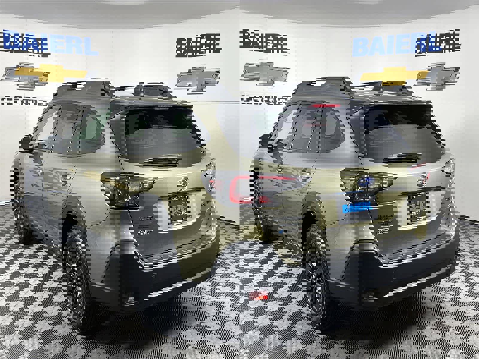 Used 2023 Subaru Outback Onyx Edition w/ Popular Package #2 image 3