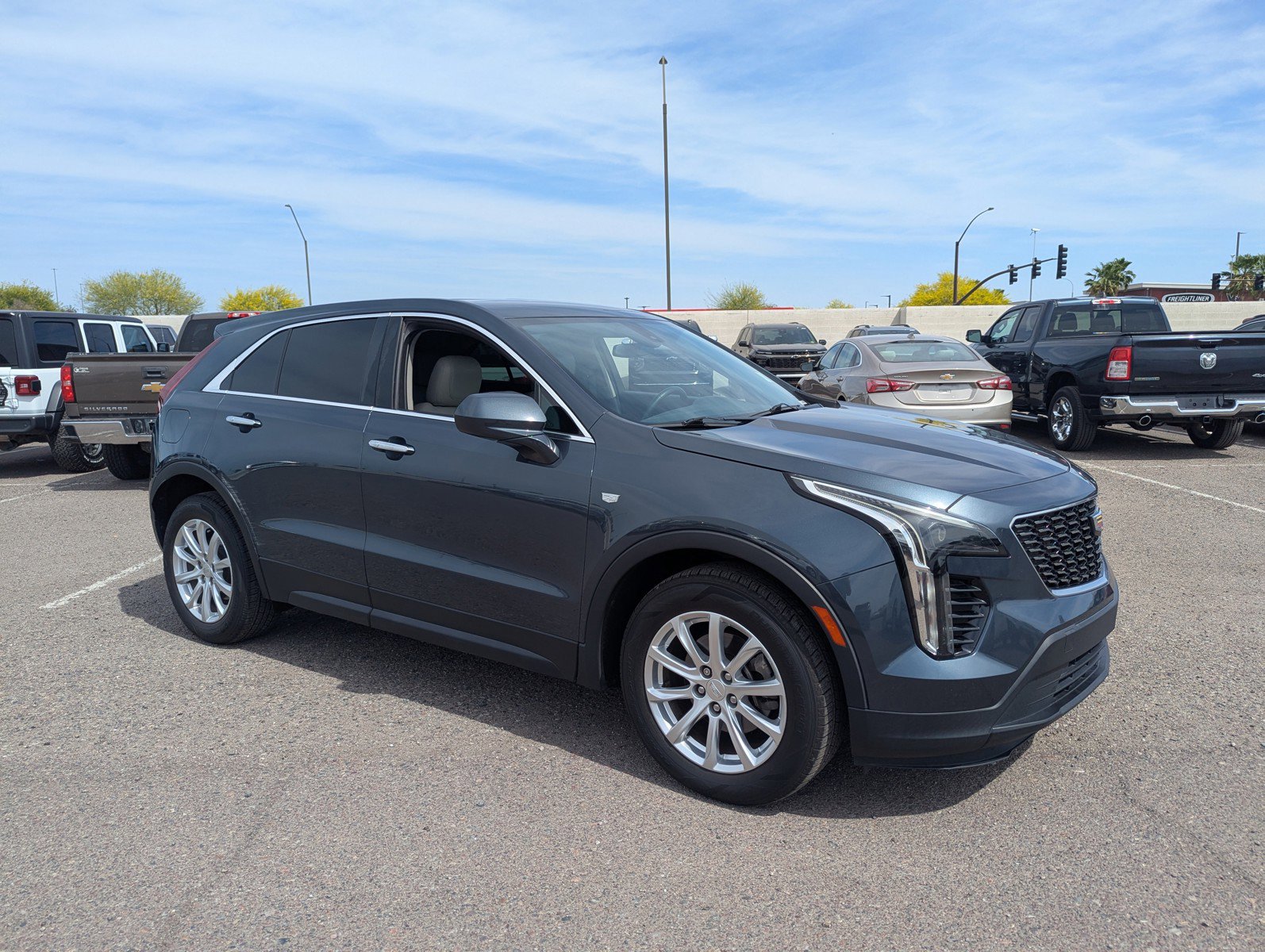 Used 2019 Cadillac XT4 Luxury image 6