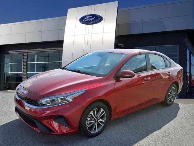 Used 2024 Kia Forte LXS w/ LXS Technology Package image 4