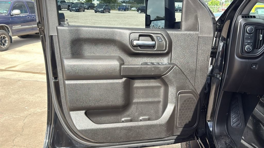 Used 2024 Chevrolet Silverado 2500 Custom w/ Custom Convenience Package image 12