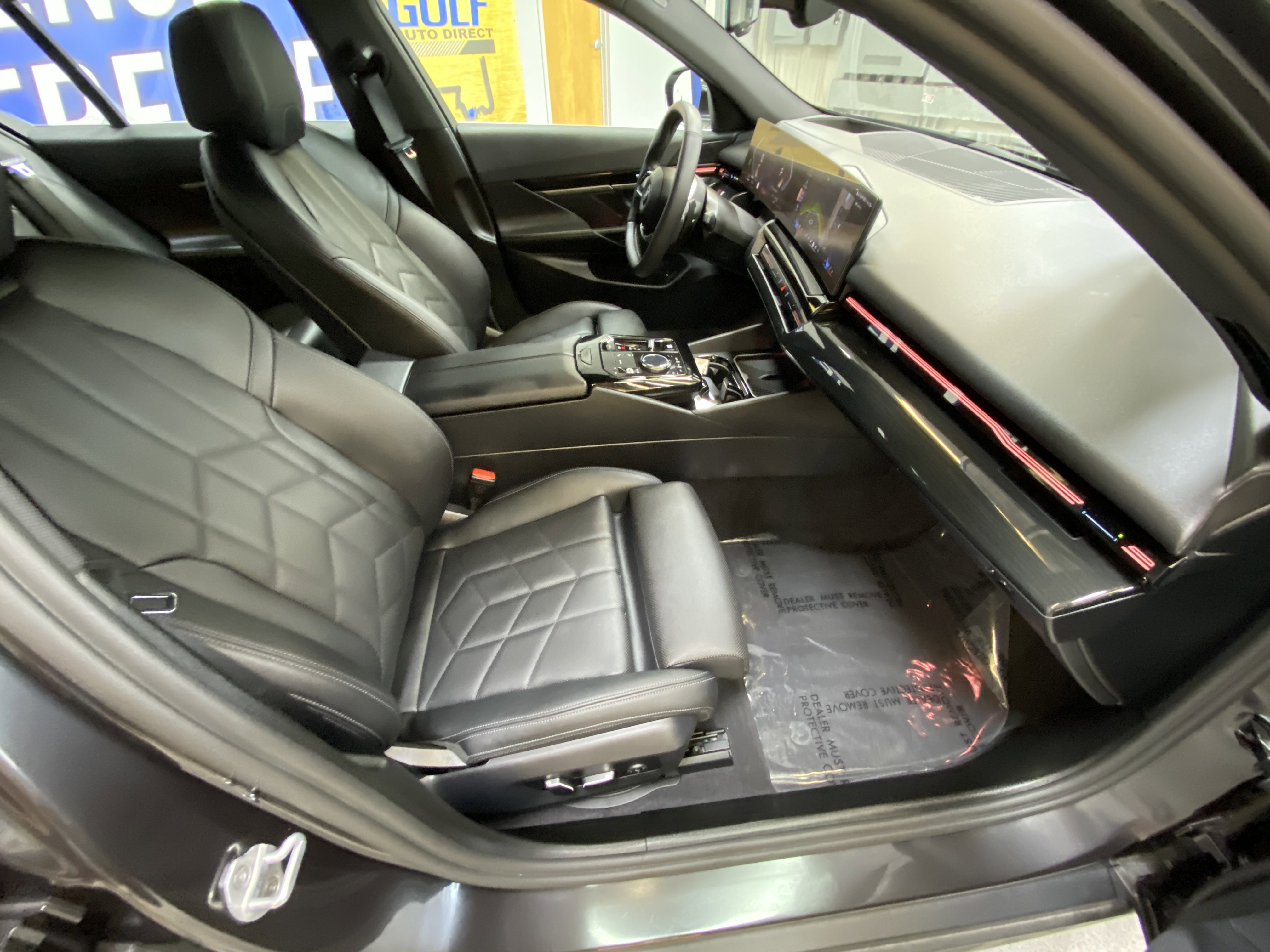 Used 2025 BMW 530i image 28