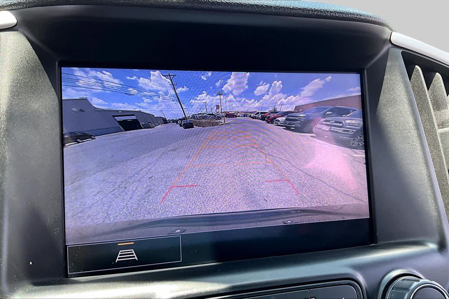 Used 2022 GMC Terrain SLT w/ Infotainment Package II FWD image 26