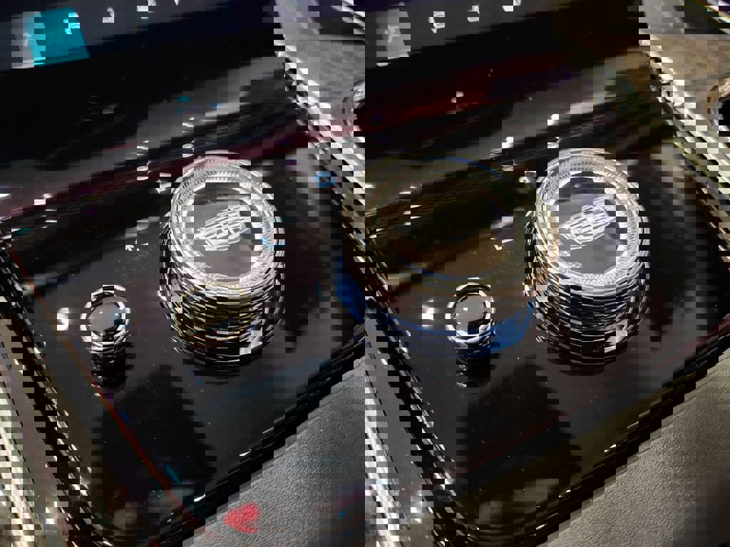 New 2025 Cadillac Escalade IQ Sport 2 w/ LPO, ONYX Package AWD/4WD image 15