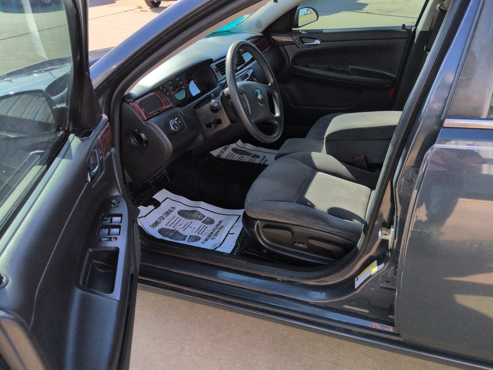 Used 2008 Chevrolet Impala LS FWD image 12