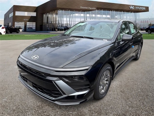 New 2026 Hyundai Sonata SE image 1