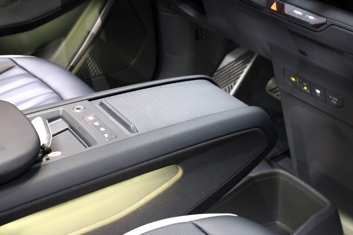 Used 2024 Kia EV9 GT-Line AWD/4WD image 20